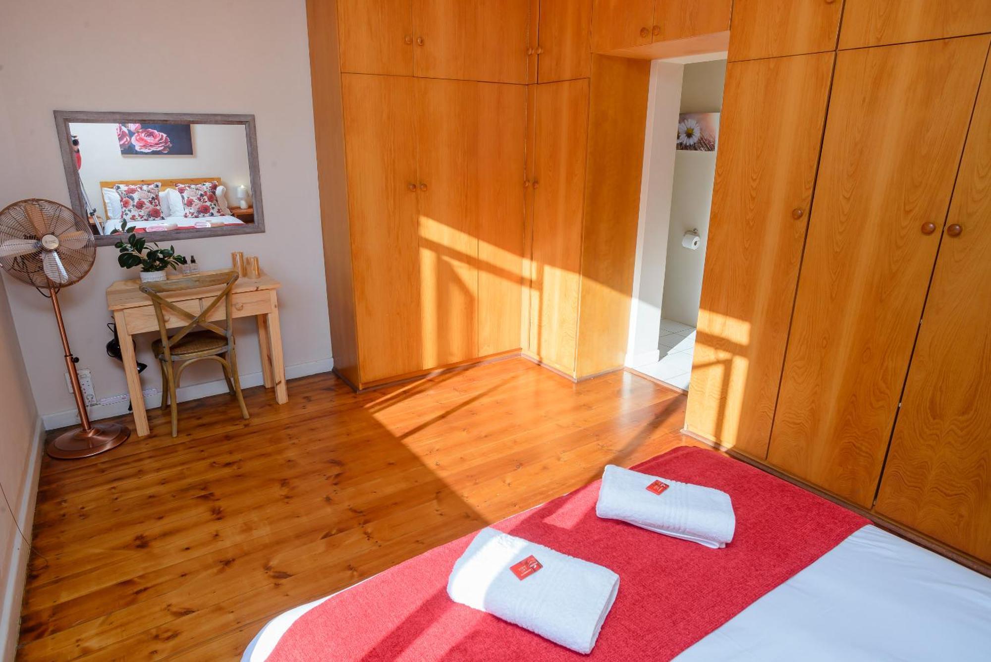 Oorvloed Guesthouse 斯韦伦丹 外观 照片